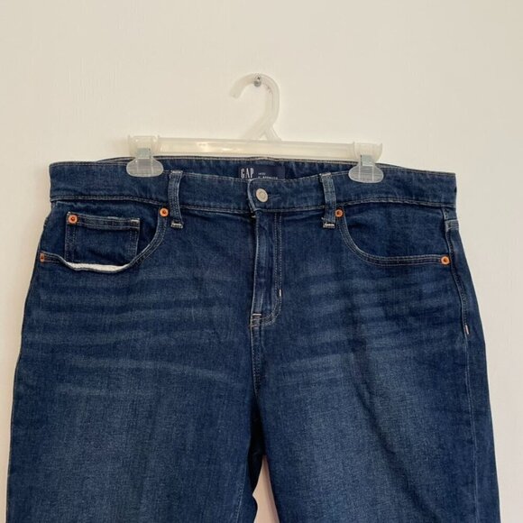 GAP DENIM 9" Denim Bermuda Shorts Dark Wash Indigo Blue Jean Shorts 14 / 32 32" - Picture 4 of 16